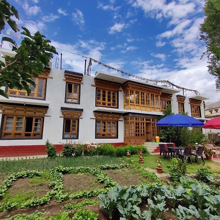 Jig Gyas Guest House 레 외부 사진