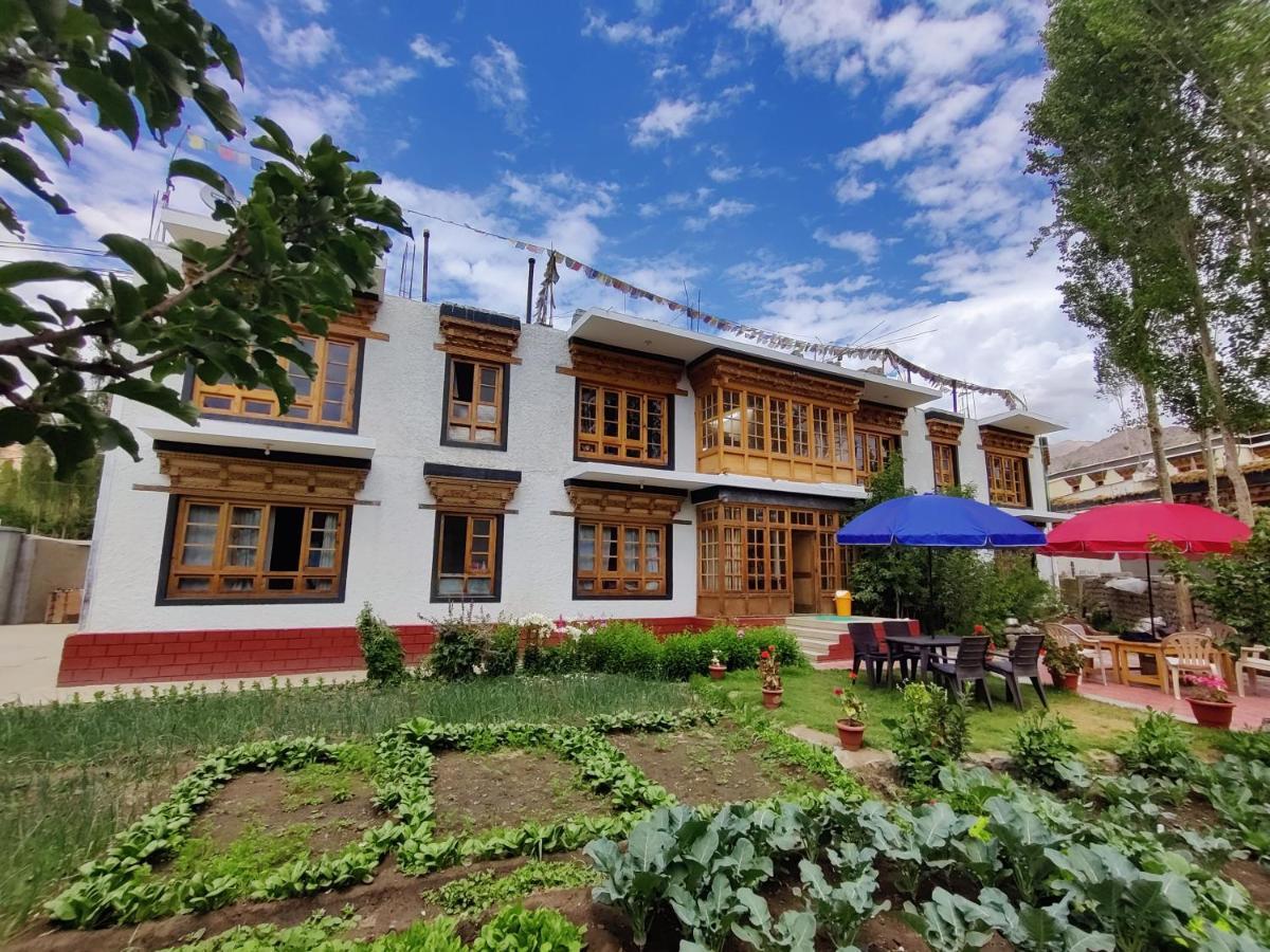 Jig Gyas Guest House 레 외부 사진