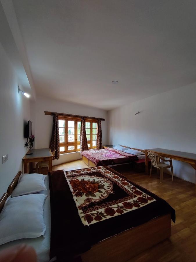 Jig Gyas Guest House 레 외부 사진