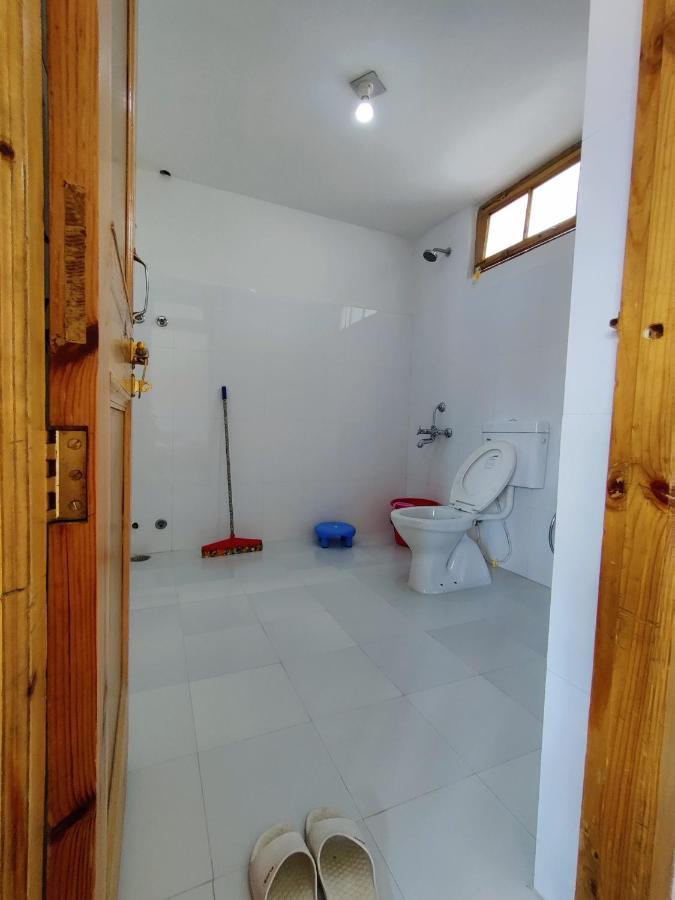 Jig Gyas Guest House 레 외부 사진