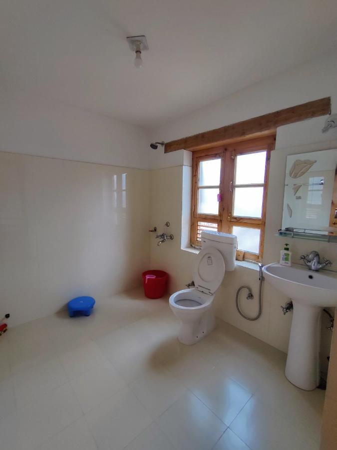Jig Gyas Guest House 레 외부 사진