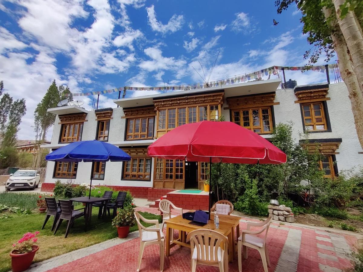 Jig Gyas Guest House 레 외부 사진