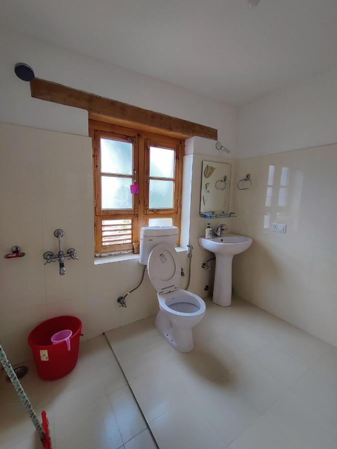 Jig Gyas Guest House 레 외부 사진